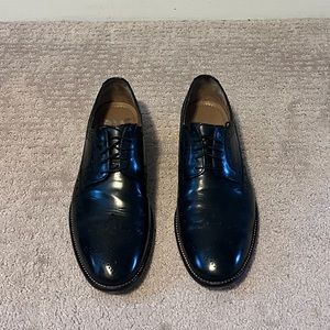 Johnston & Murphy cap toe lace up wing tips size 9.5